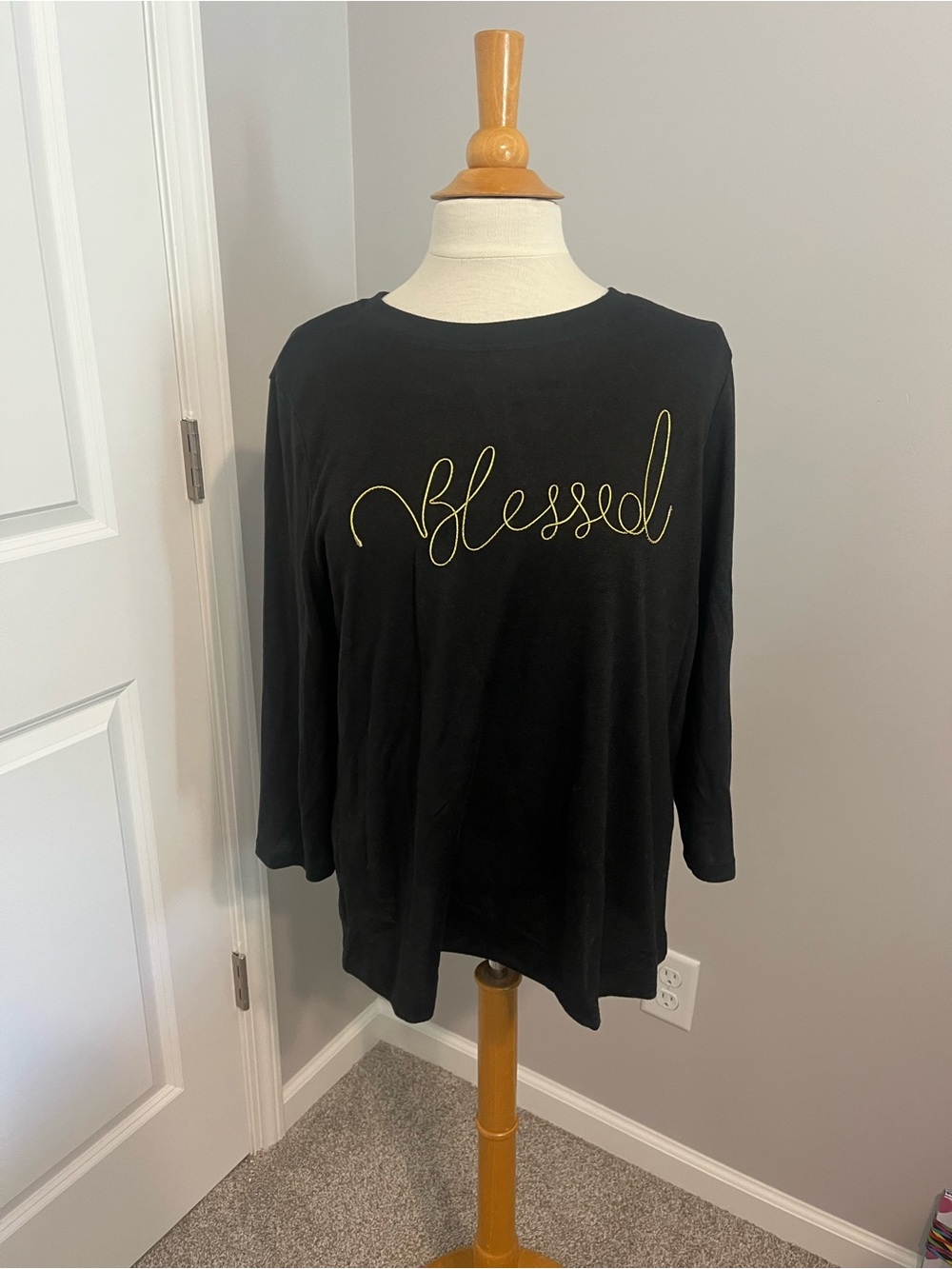 Magical Season Black 3/4 Sleeve Blessed Shirt Sz Large NWT
